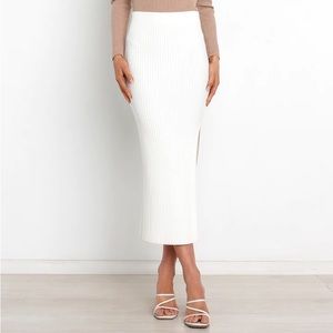 COPY - Petal and pup Bowen skirt - white